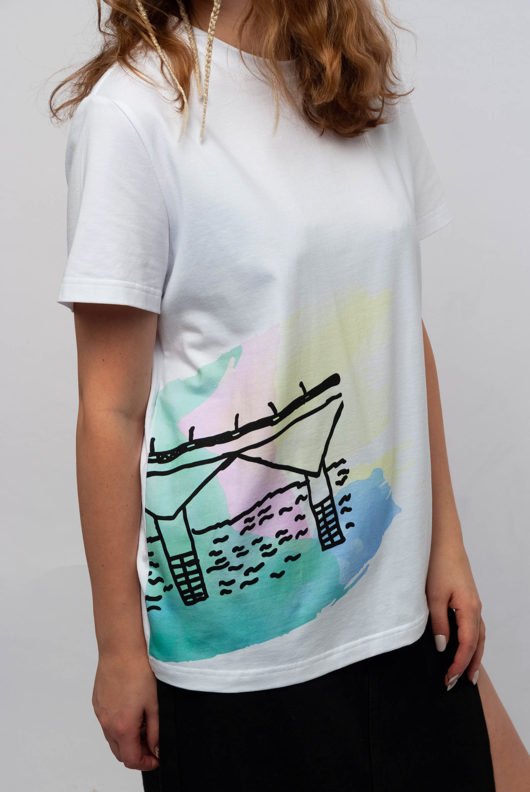 картинка Футболка "Киров - Вятка, как ни крути" Мост, белая, женская от магазина Одежда+