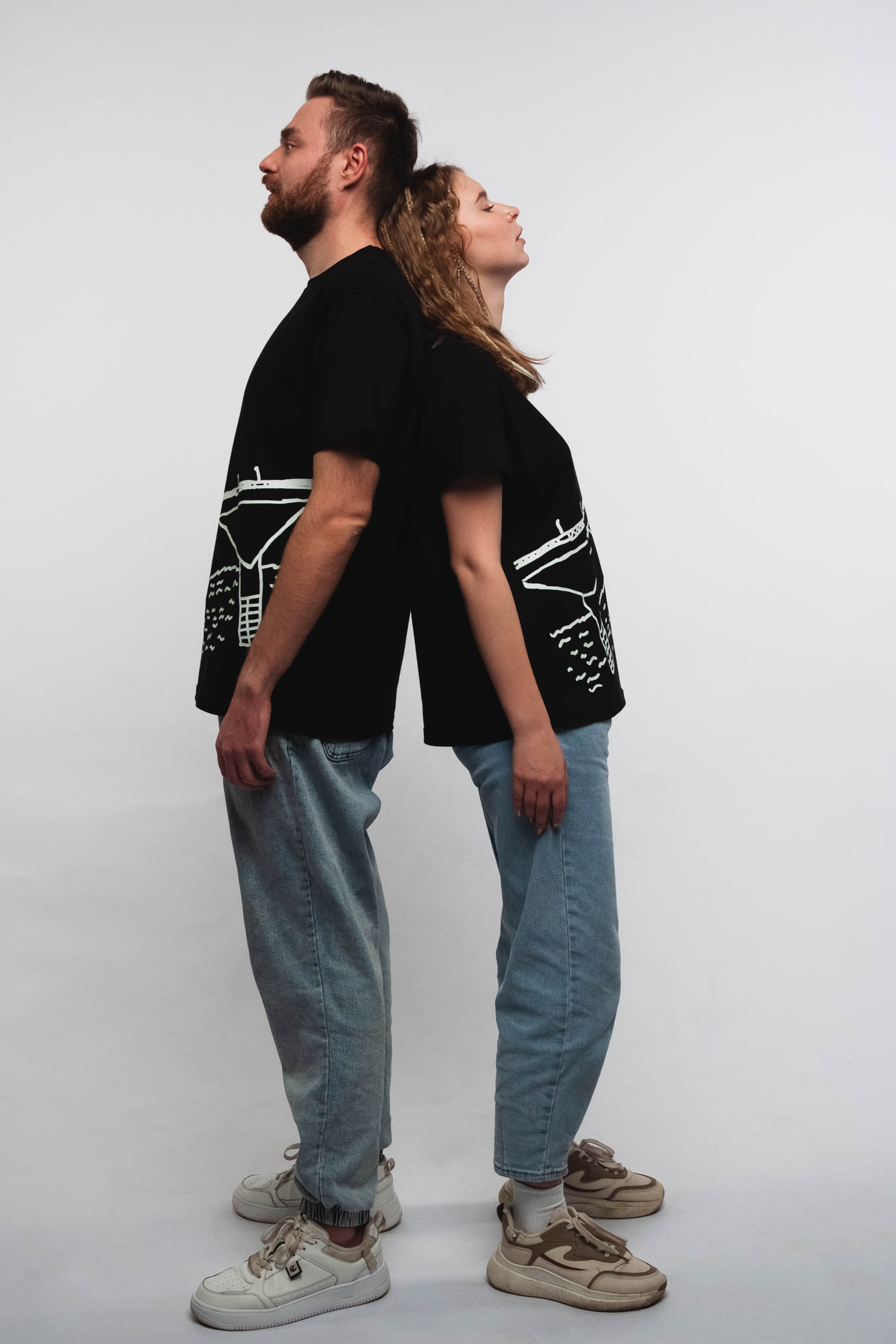 картинка Футболка "Киров - Вятка, как ни крути" Мост, черная, женская от магазина Одежда+